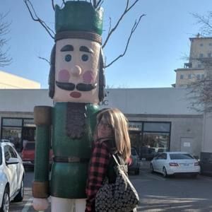 Meet your Posher, Dana